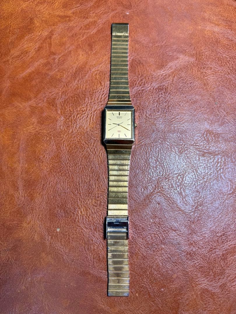 A113 希少 稼動品 SEIKO 5 スクエア型 80年代ヴィンテージ - メルカリ
