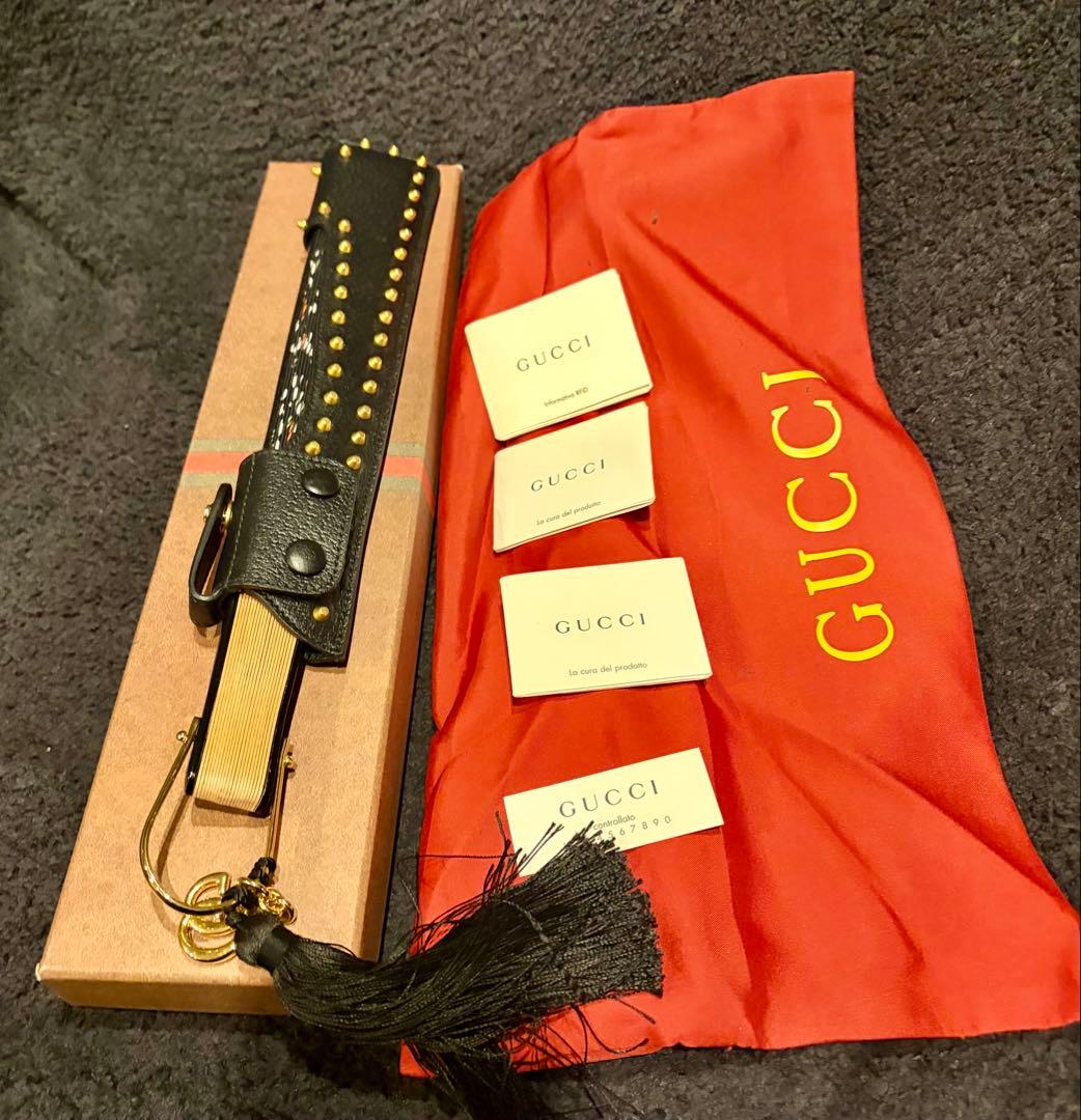 Gucci グッチ 扇子 新品 レア Tessa Thompson着用 Gucci グッチ 扇子 新品 レア Tessa Thompson着用 Gucci グッチ 扇子