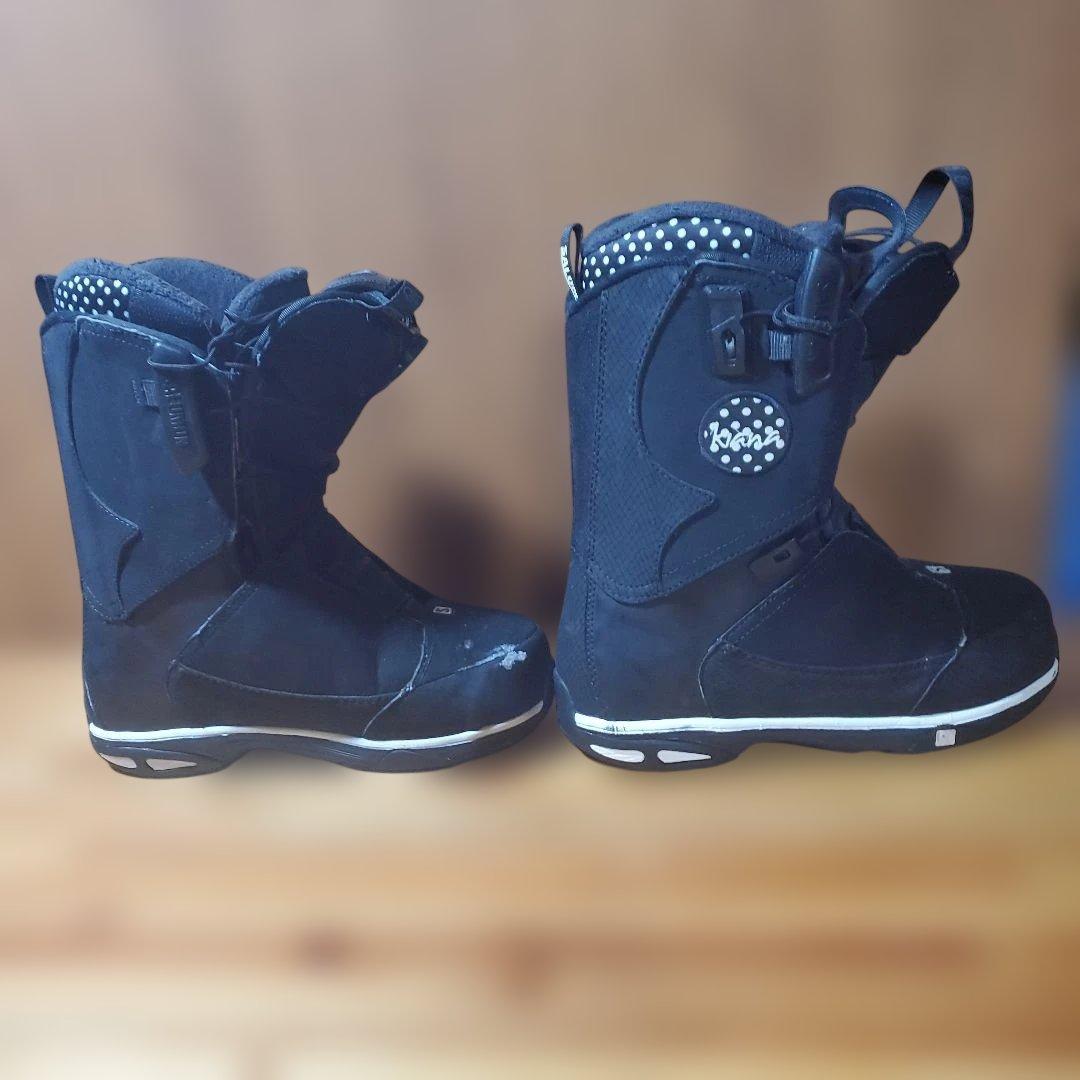 SALOMON スノーボードブーツ　23.5cm! 26108