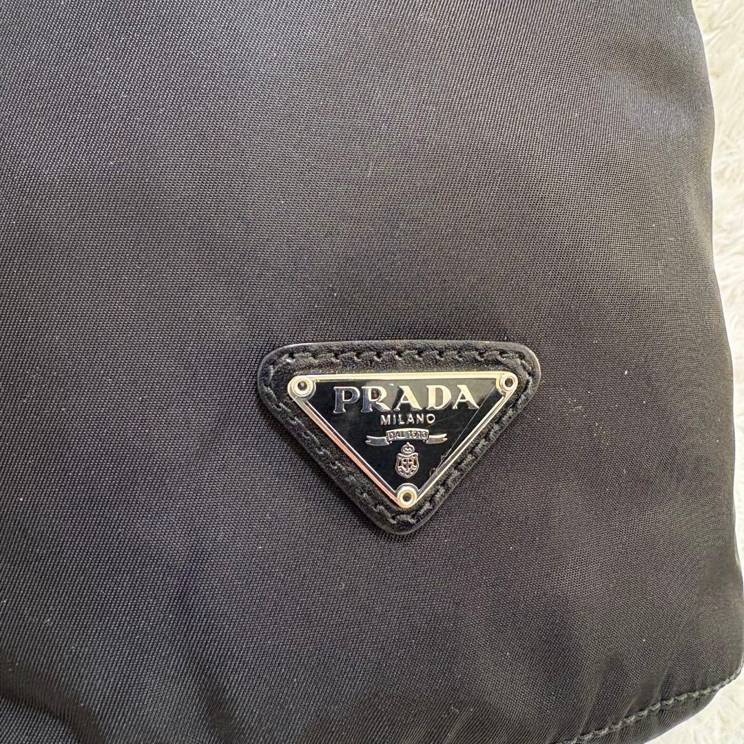 近年型・極上美品✨】プラダ 巾着ポーチ ドローストリング
