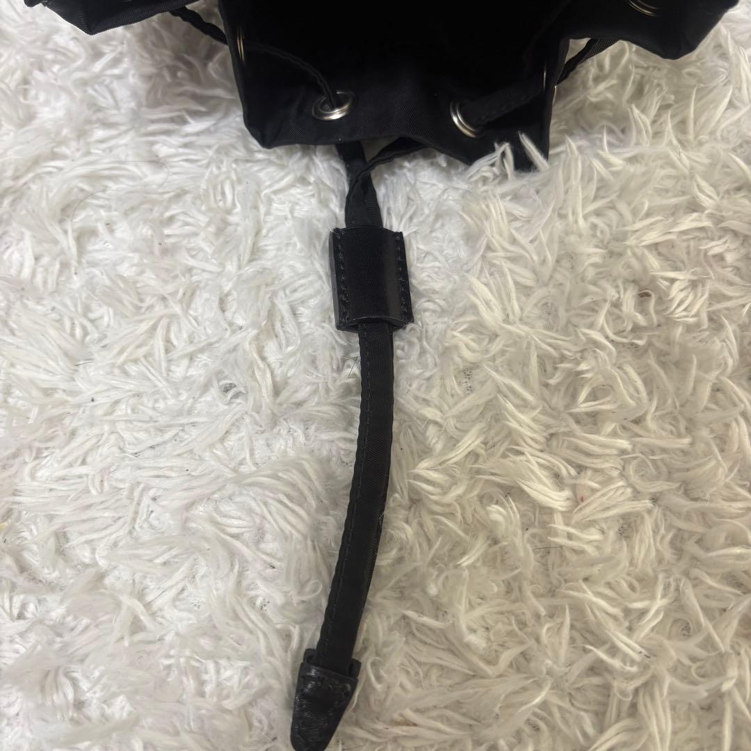 近年型・極上美品✨】プラダ 巾着ポーチ ドローストリング