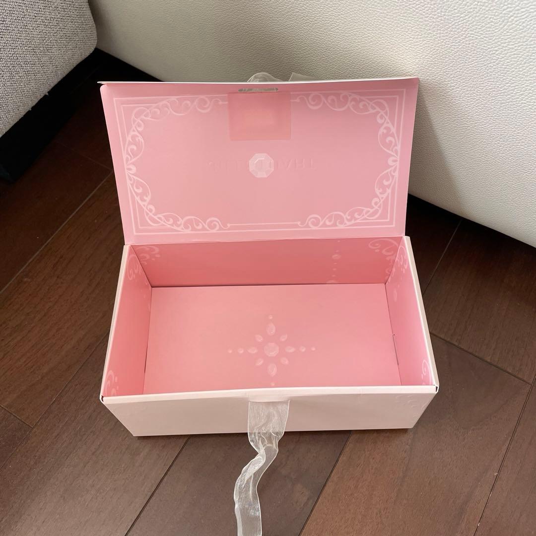 ジルスチュアート ギフトボックス - メルカリ