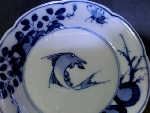 皿□角福 魚紋染付 唐草 蝶 花弁型 古伊万里 古美術 時代物 骨董品