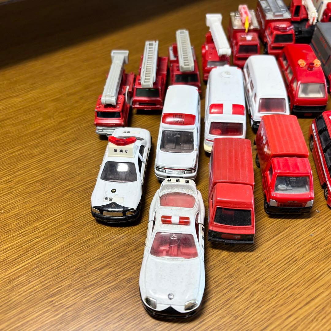 トミカパトカー特殊車両セット