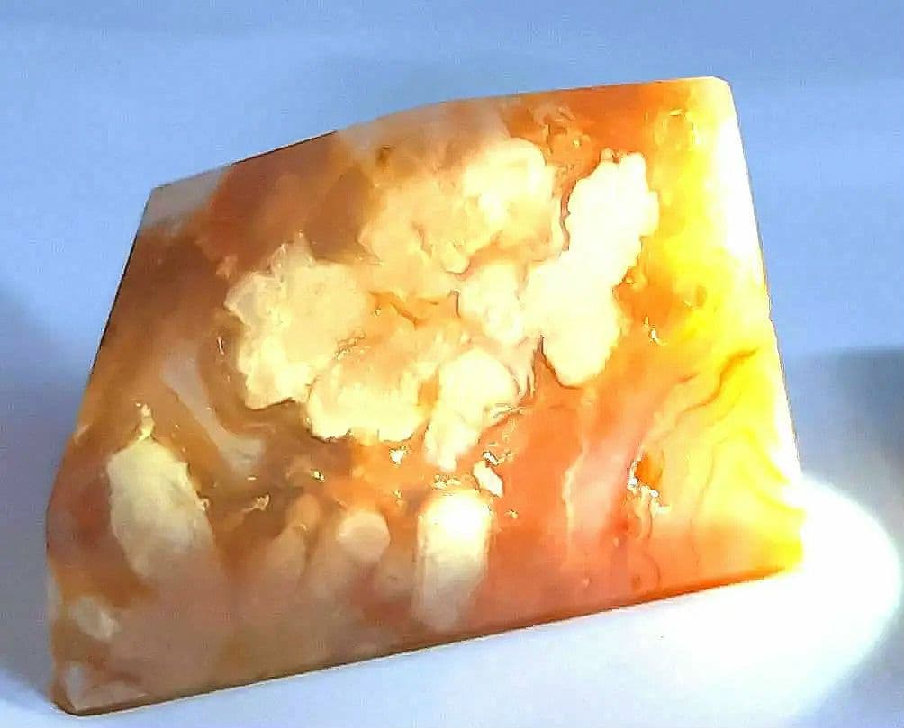 高品質 桜めのう カーネリアン 共生 フリーフォーム 浄化 癒し - メルカリ