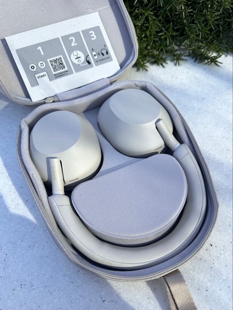 SONY ワイヤレスヘッドホン WH-1000XM5（ホワイト） Amazon.co.jp: ソニー(SONY) ワイヤレスノイズキャンセリングステレオ