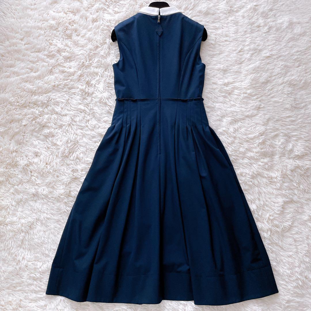 美品✨フォクシー タキシードコルティ ワンピース 白襟 プリーツ