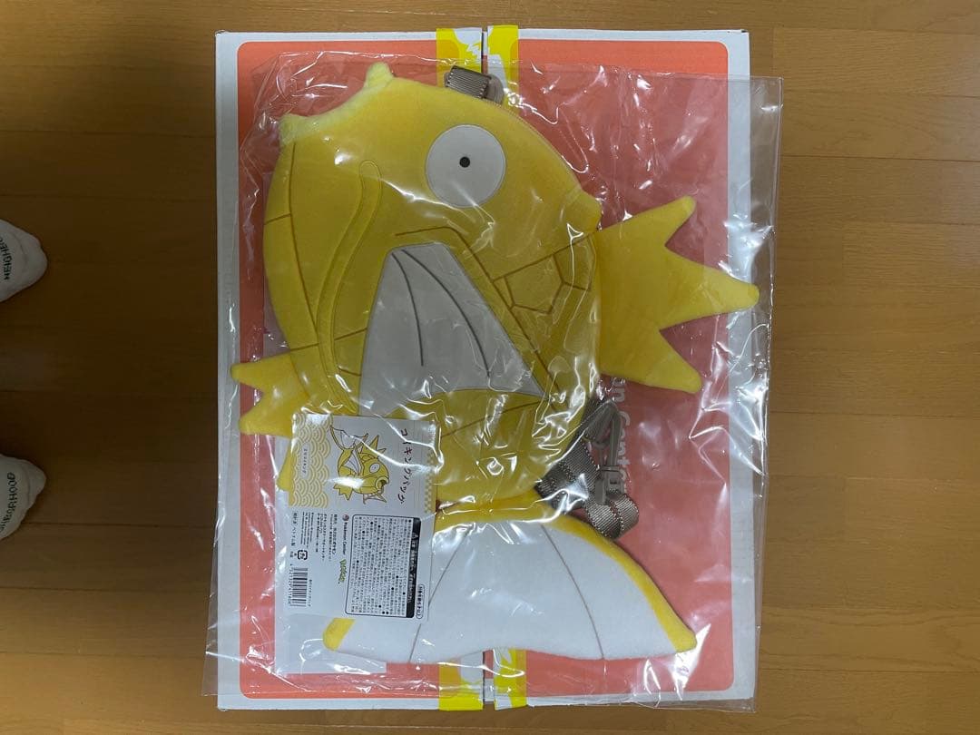 ポケモンセンター ピカピカボックス2026 金のコイキング - メルカリ