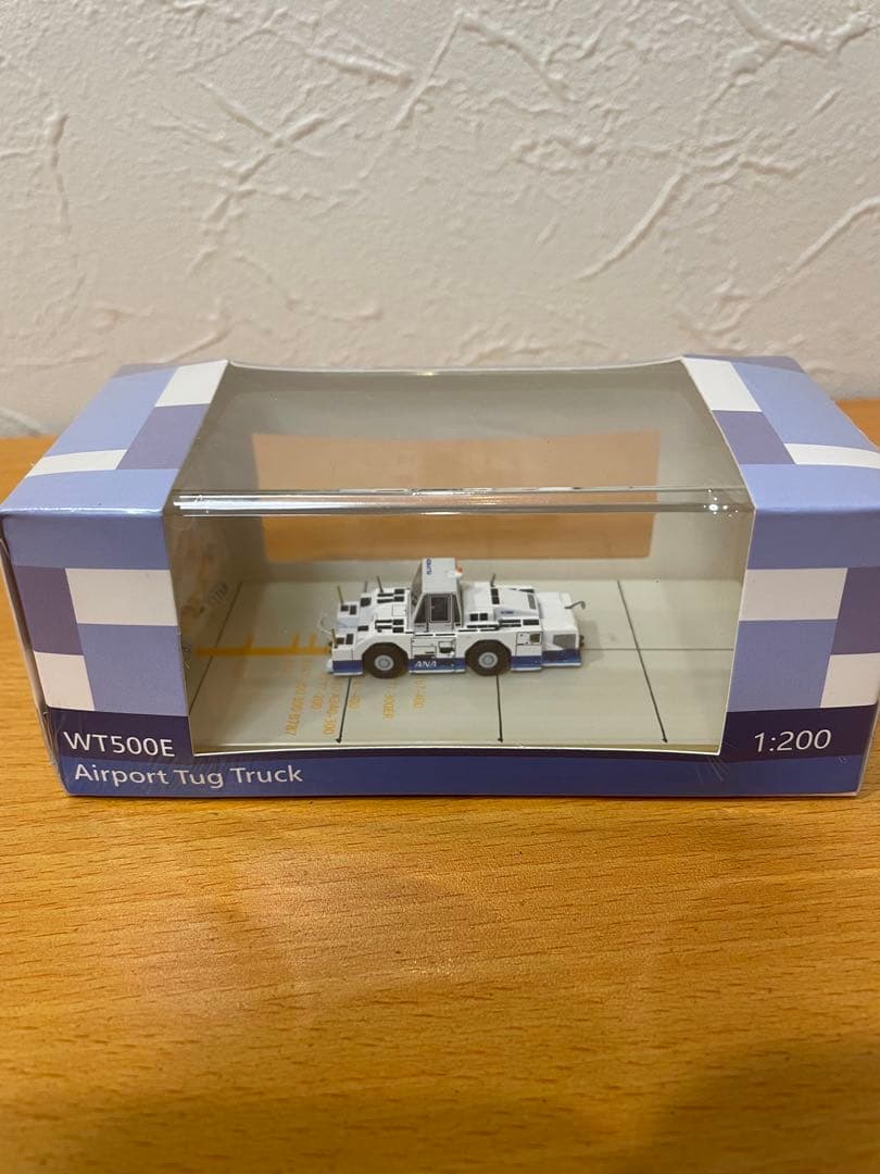 ANA トーイングカー 1/200 JC Wings WT500