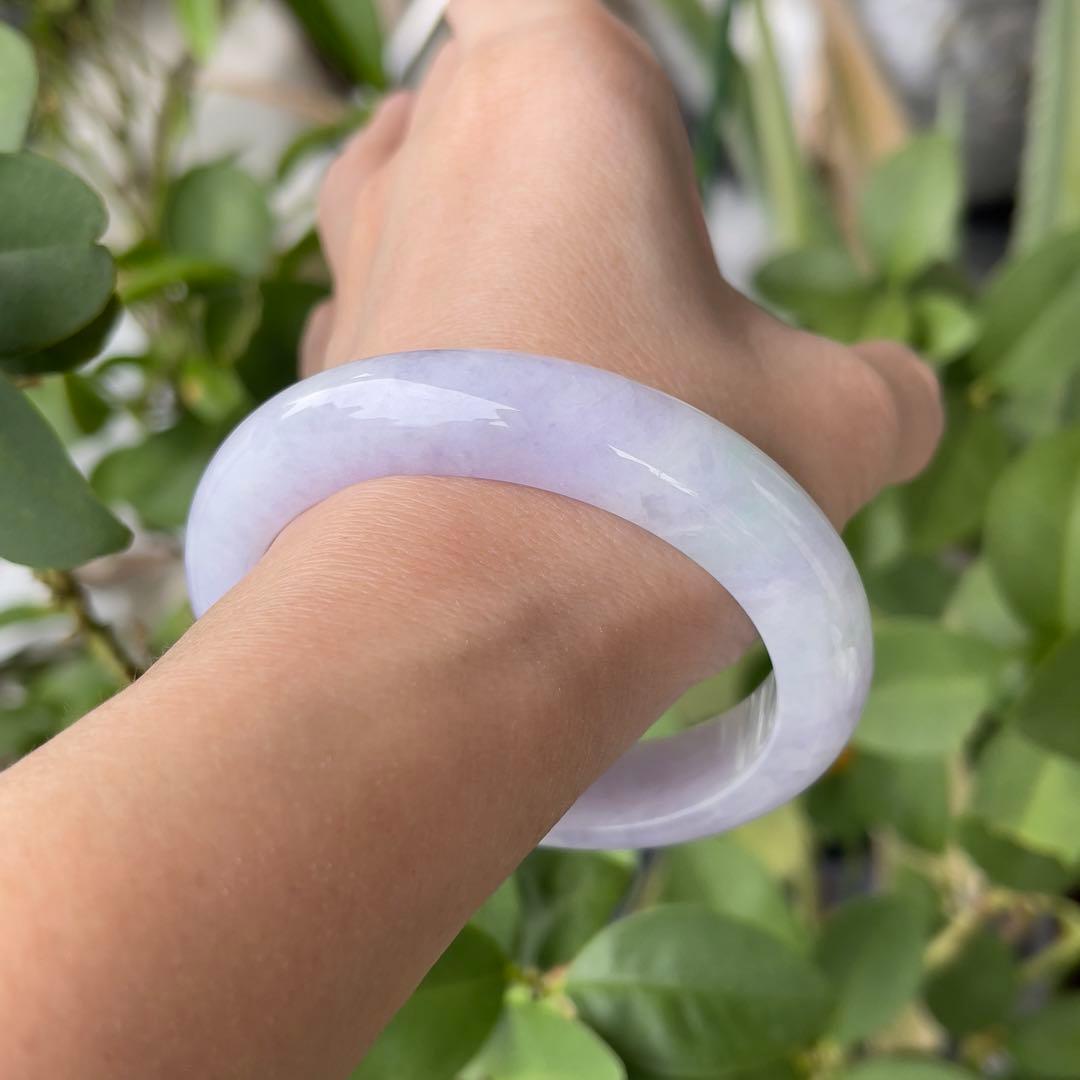 日本鑑別書付き・希少なラベンダーカラー54cmミャンマー産本翡翠