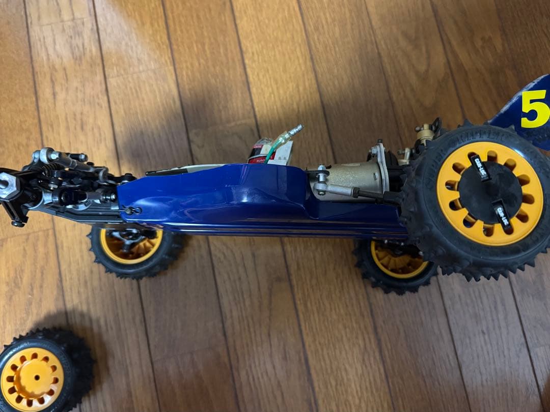 ☆*☆様 タミヤ アバンテ RCカー 動作未検証 破損ジャンク品 タミヤ RC