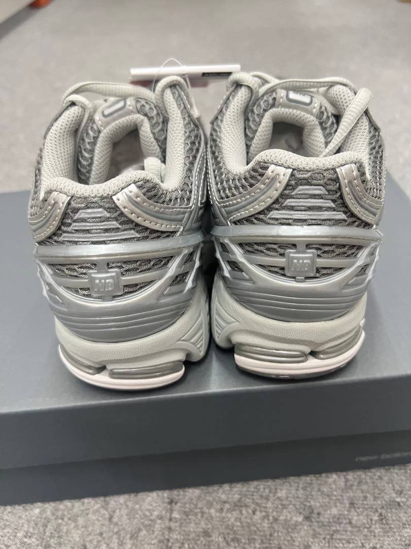 週末限定価格 New Balance M1906REH グレー ニューバランス - メルカリ