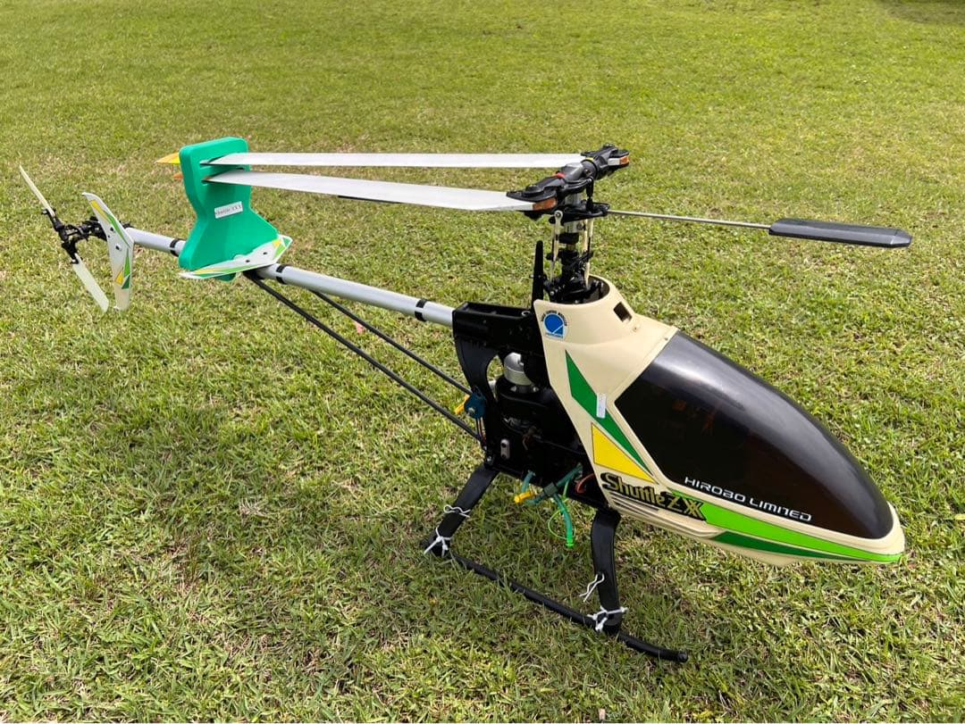 ヒロボーシャトル ZXX ラジコンヘリコプター FUTABA T7Cプロポ付き