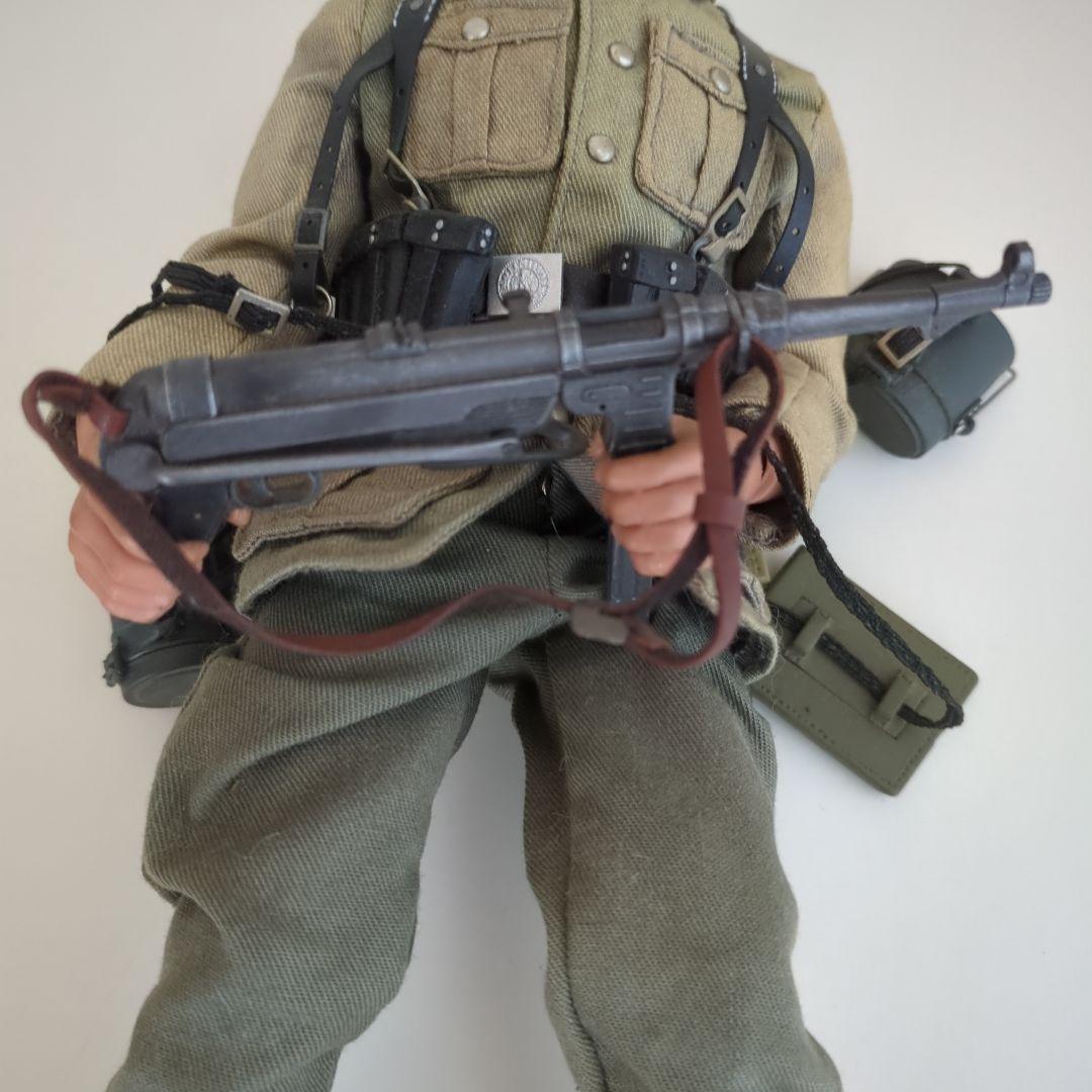 ドイツ軍フィギュアです！身長は、32センチです！とてもリアルです