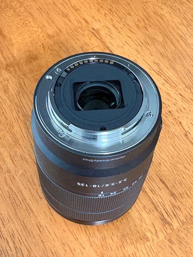 ソニー E 18-135mm F3.5-5.6 OSS（SEL18135）