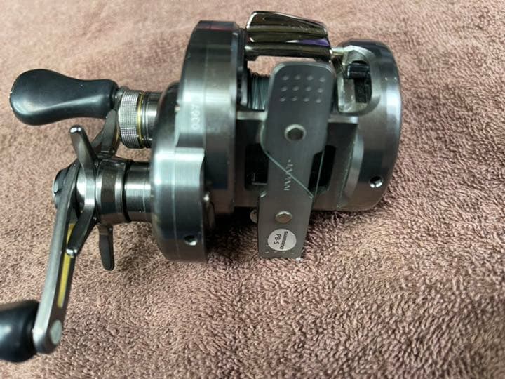 HARDY】THE HUSKY 3 3/8 ハスキー スペアスプール ライン付 HARDY】THE