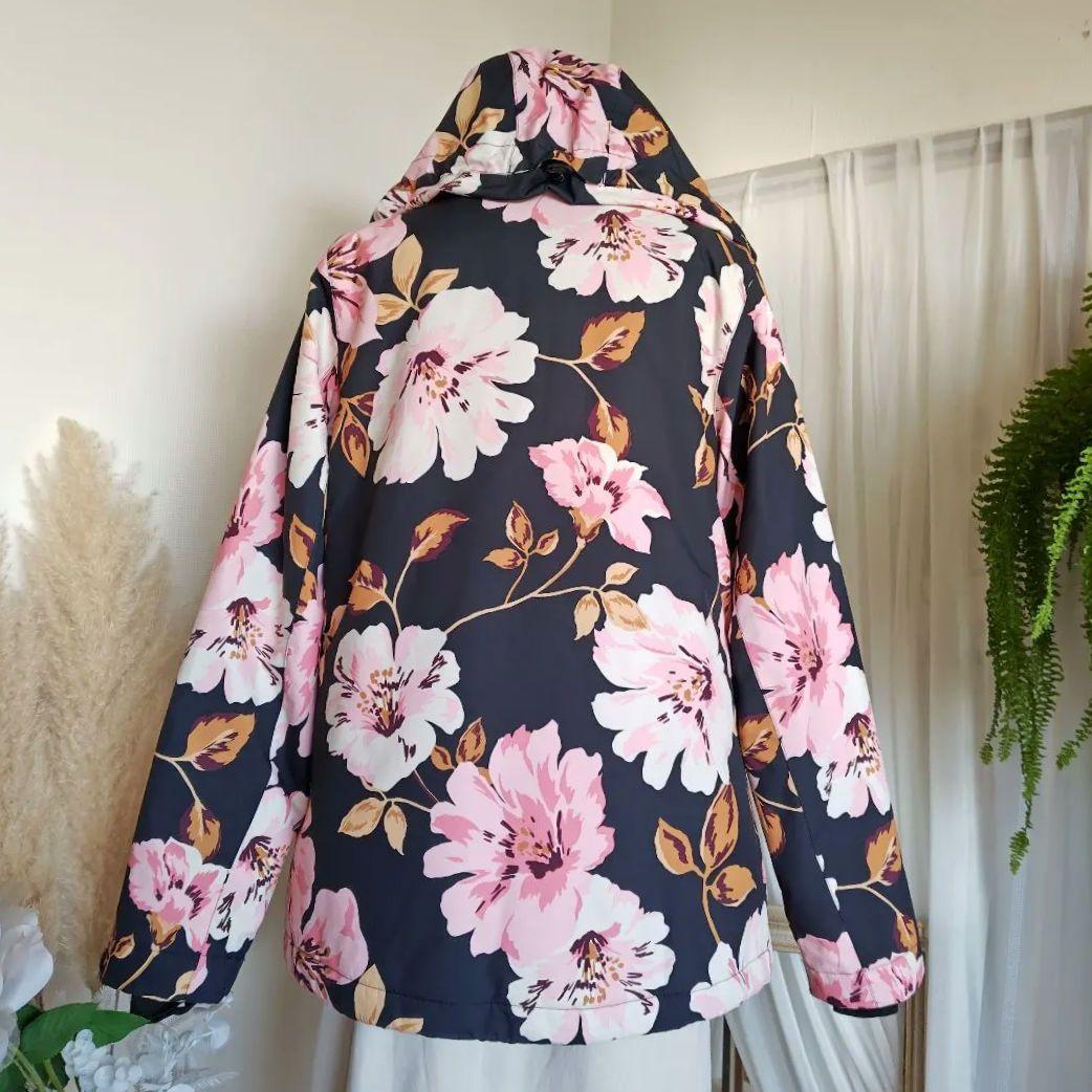 完売 ビラボン W SULA スーラジャケット スノーボード スキー 花柄 黒