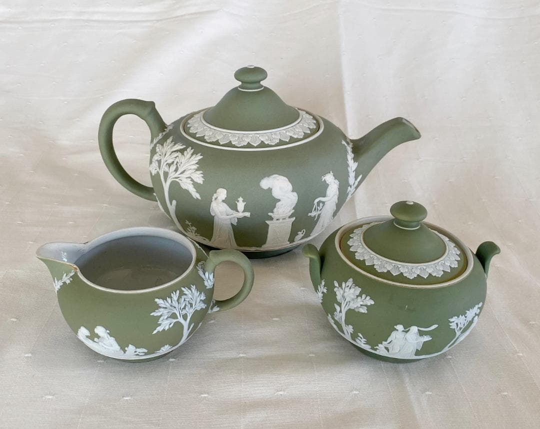 ヴィンテージ　ウェッジウッド　ジャスパーウエア　３点セット ウェッジウッドジャスパー /ピンク/ミニチュアセット/ - シャーリーズ