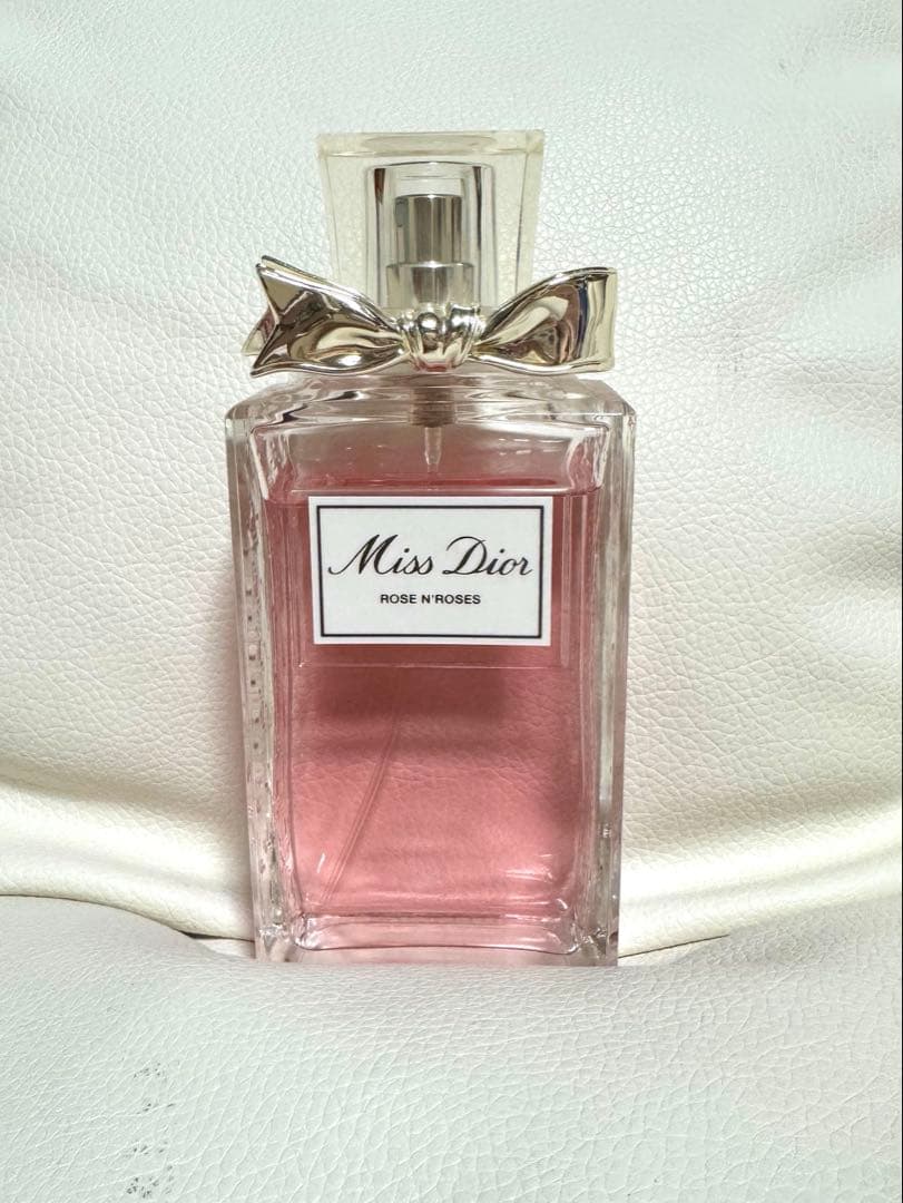 Dior 香水 ローズ＆ローズ 18日まで期間限定値下げ中 期間限定！5％値引きSALE ディオール 香水 Dior ミニ ローズ&ローズ
