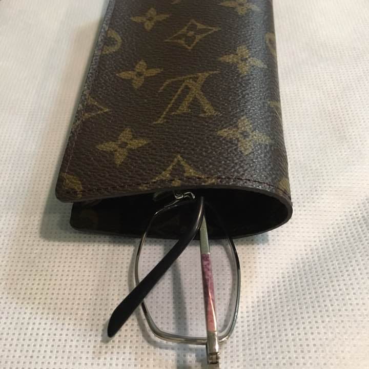 LOUIS VUITTON MONOGRAM】メガネケース Louis Vuitton ルイ・ヴィトン