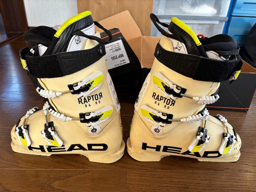 ⚫︎中古⚫︎スキーブーツ HEAD RAPTOR B4 RD MP 255 ホワイト - メルカリ