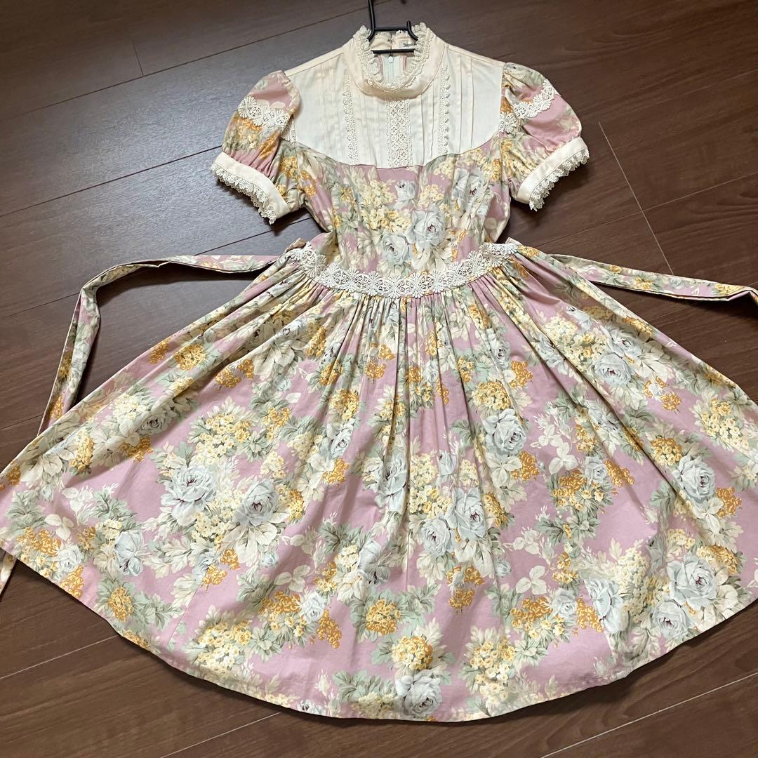 イノセントワールド 半袖ワンピース