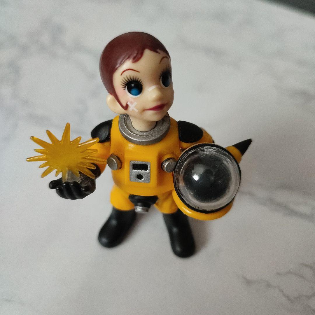 ヤノベケンジ サンチャイルド フィギュア キーホルダー - メルカリ