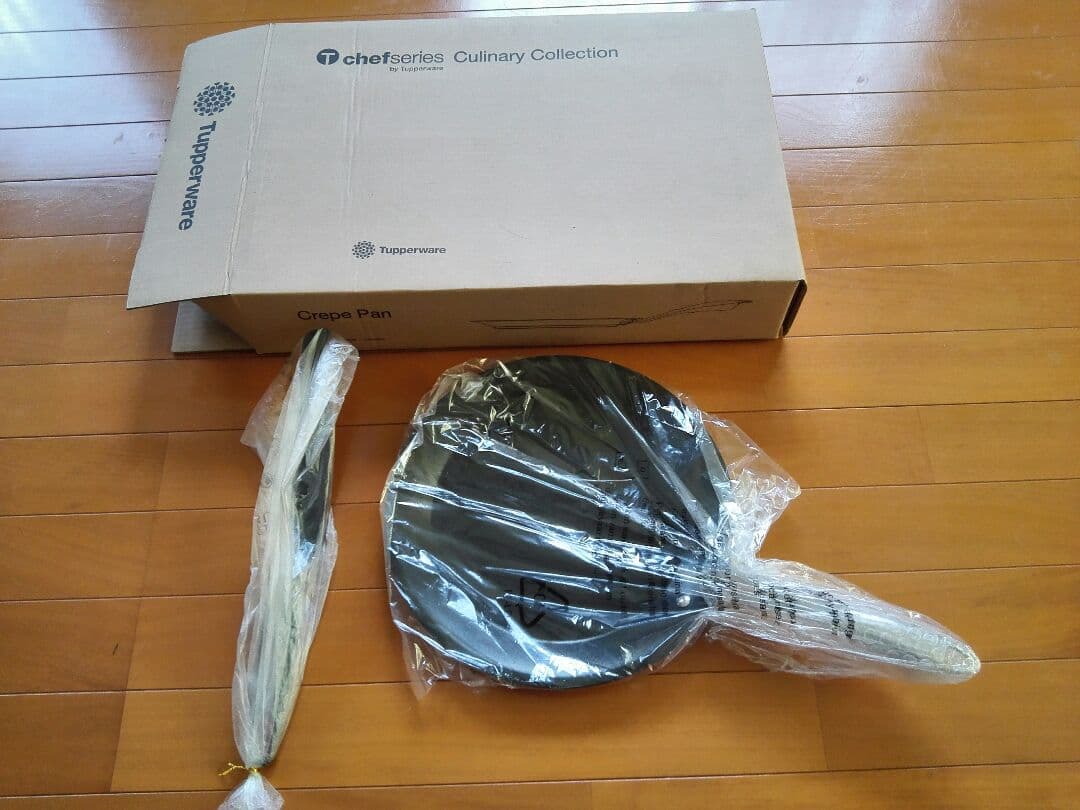 タッパーウェア　クレープパン&パレットナイフ タッパーウェア クレープパン&パレットナイフ Tupperware