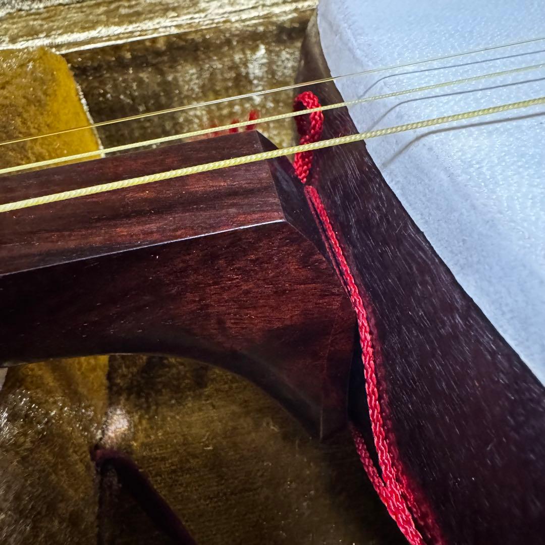 三味線 中棹 東さわり 紅木 1本溝 糸まき 素六 破れ有り ハードケース付き