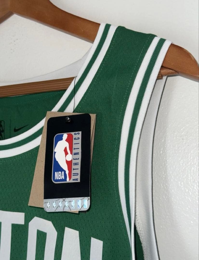 ドリュー・ホリデー 直筆サインユニフォームPSA証明「Bleed Green