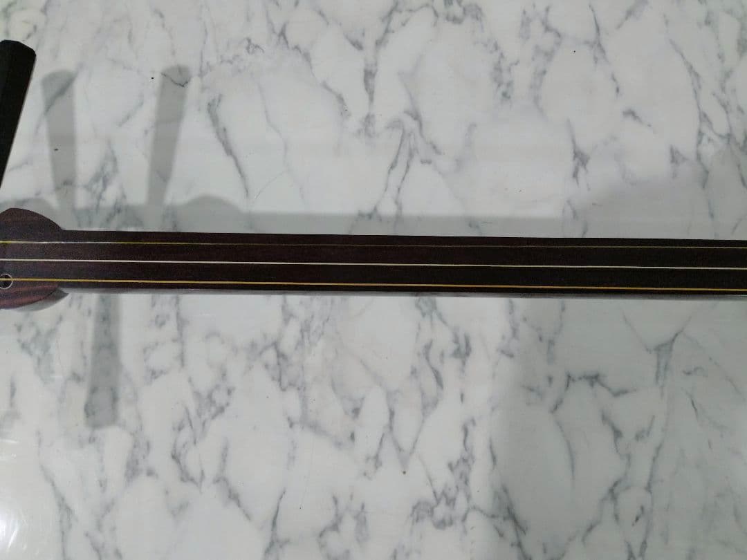 弦楽器 三味線 ハードケース付 調子笛、弦など付属（S1-2） 楽器・機材