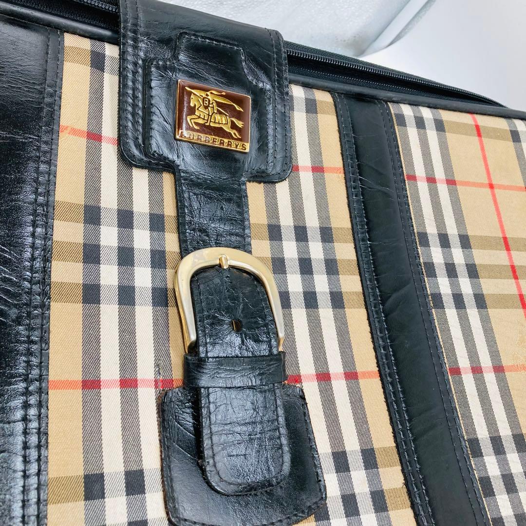 美品 BURBERRY ノバチェック ケース 美品 バーバリー BURBERRY スーツ