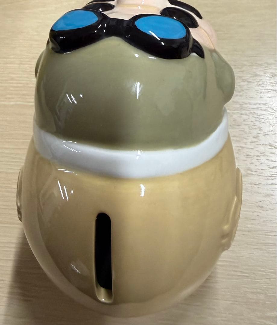 ポルコ・ロッソ紅の 豚の貯金箱 と 映画パンフレット