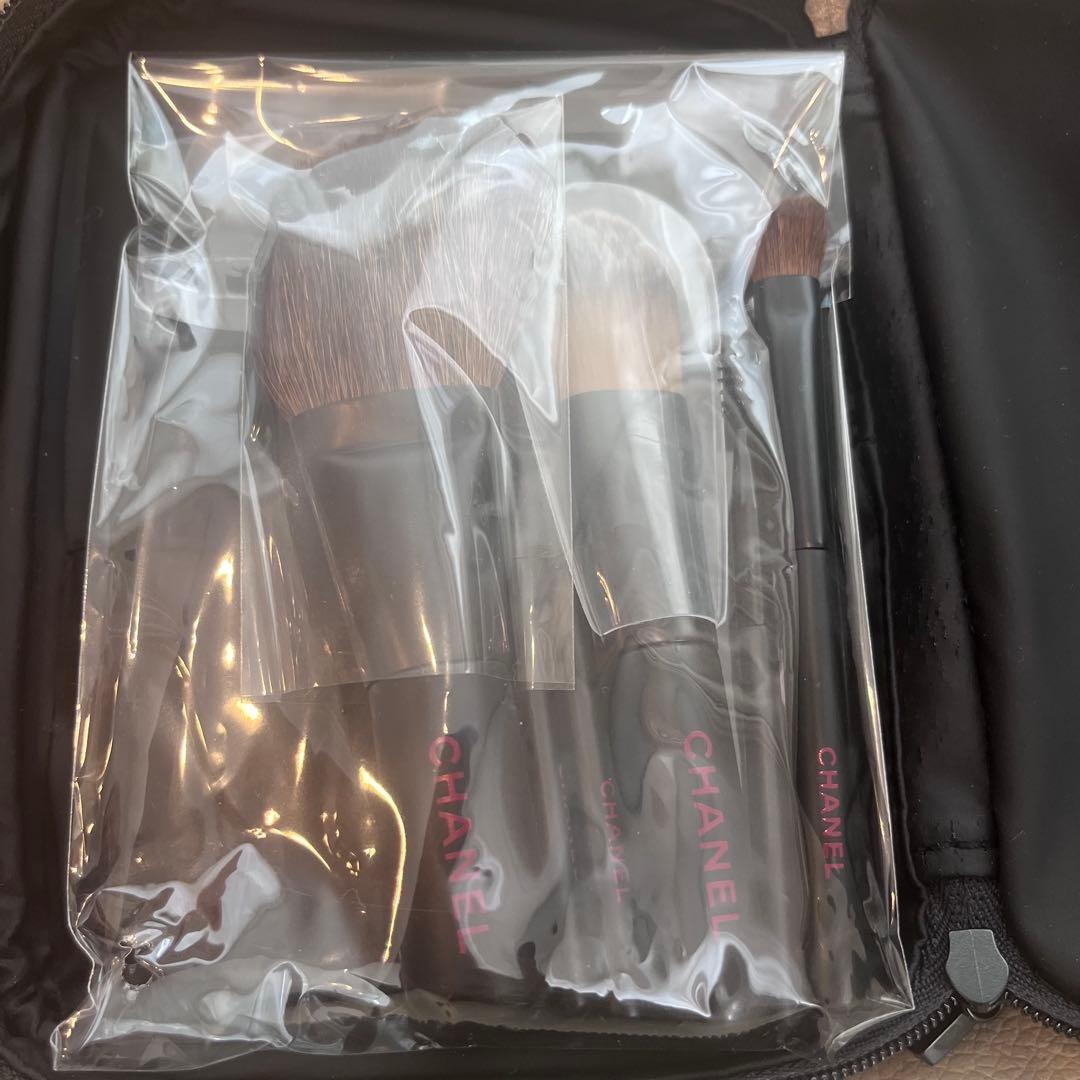 2011 メイクブラシセット 2011 LES MINIS DE CHANEL - メルカリ