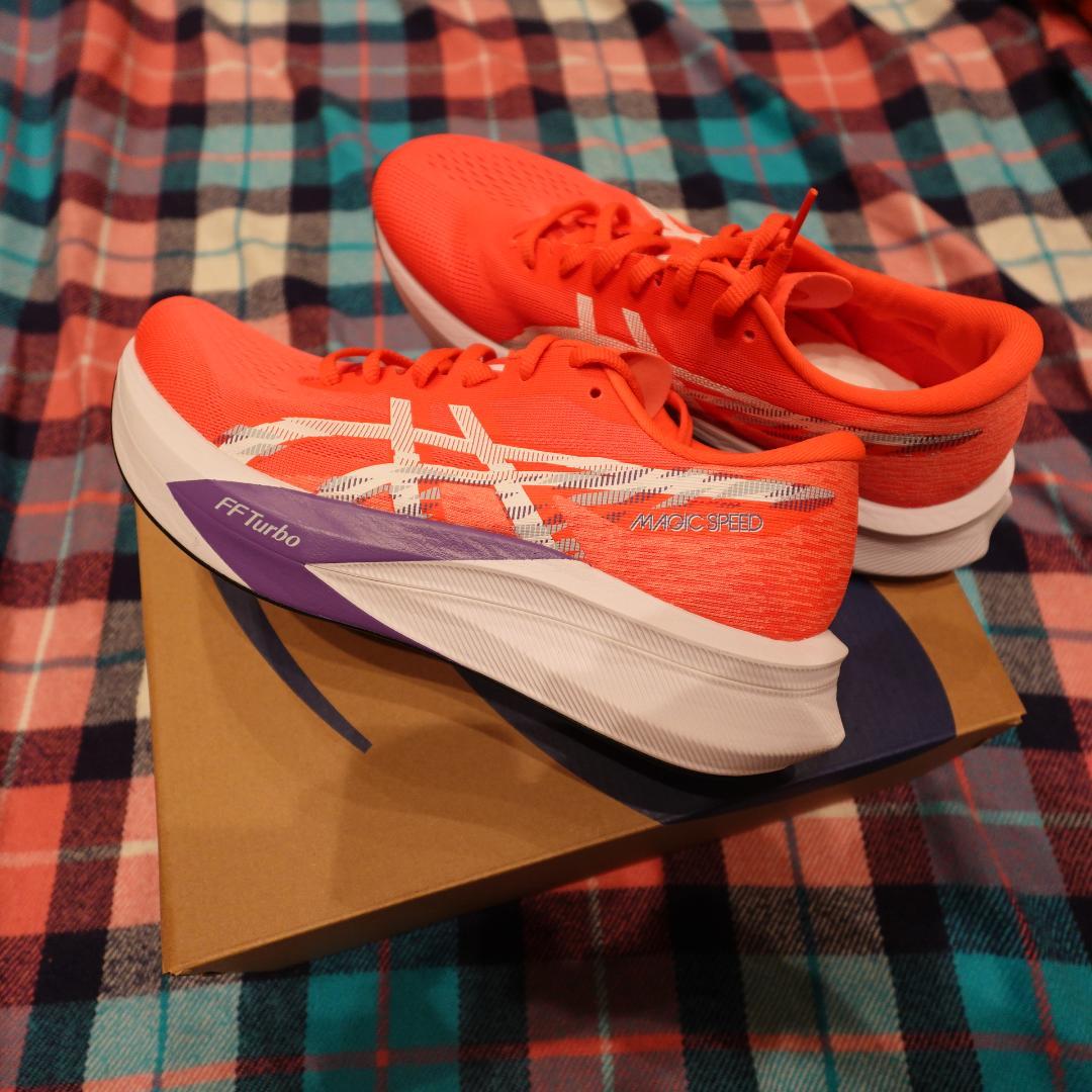 値下げ 新品・定価以下 26.5cm　ASICS MAGIC SPEED 4