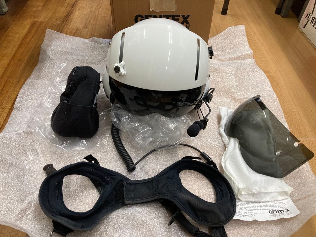 Gentex社製　ヘリコプター用航空ヘルメット ホワイト Our Products - Helmet Systems, Capability Upgrades & Accessories