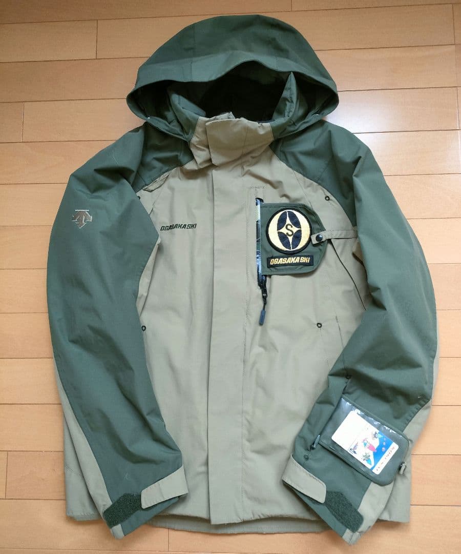 ☆オガサカ デサント スキーウェア 別注品！！ 上L下Mの通販はau PAY