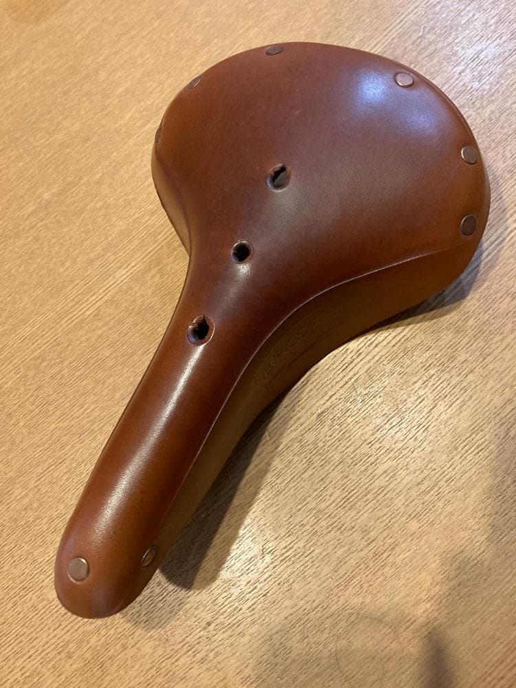 BROOKS ENGLAND 定番 B.17 レザーサドル デッドストック Amazon | BROOKS(ブルックス) レザーサドル 大きな銅製の鋲が特徴的な