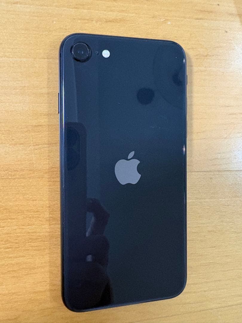 Apple iPhone SE 第2世代 64GB ブラック　ジャンク品 Amazon.com: Apple iPhone SE (2nd Generation), US Version, 64GB