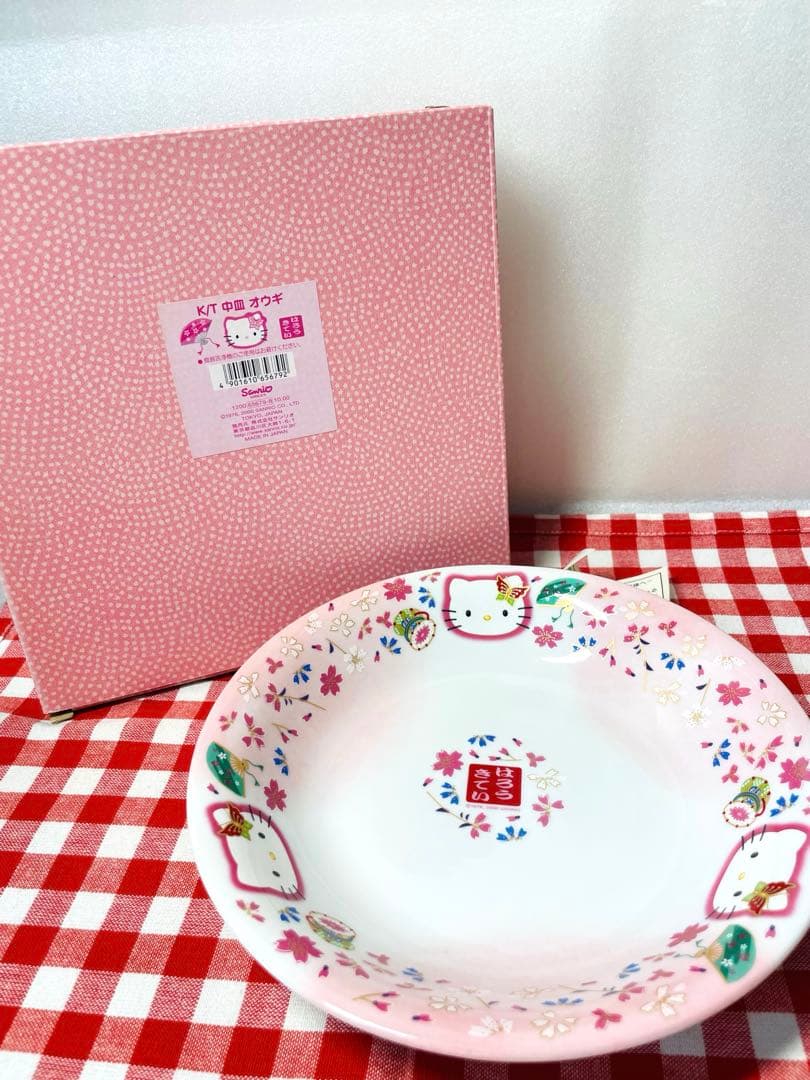 激レア　ハローキティ 皿　扇柄　桜　鼓　和風　和柄　サンリオ　蝶々　平成レトロ 激レア ハローキティ 皿 扇柄 桜鼓 和風 和柄 サンリオ 蝶々 平成