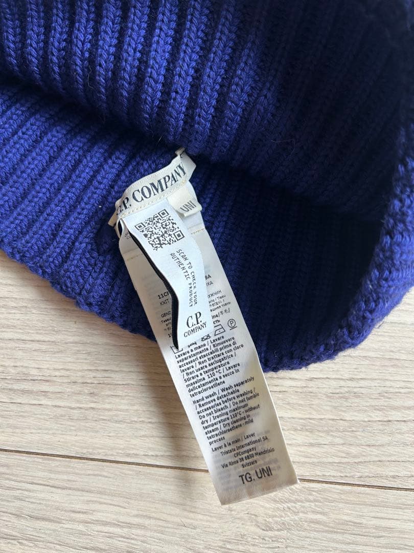 C.P. Company ネイビー ニット帽 サングラス付き - メルカリ
