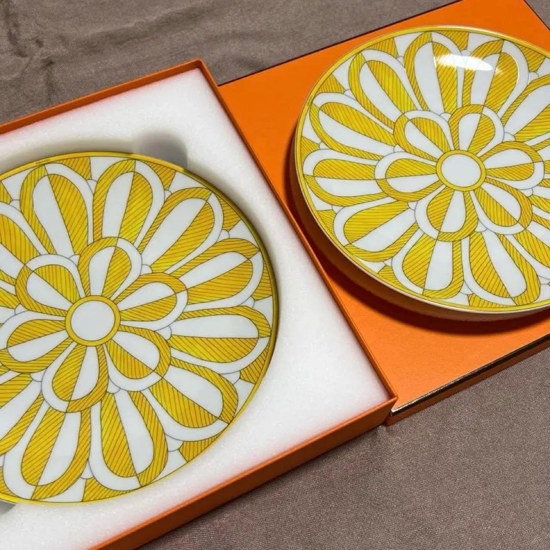 HERMES エルメス 《ソレイユ・ドゥ・エルメス》 デザートプレート 新品