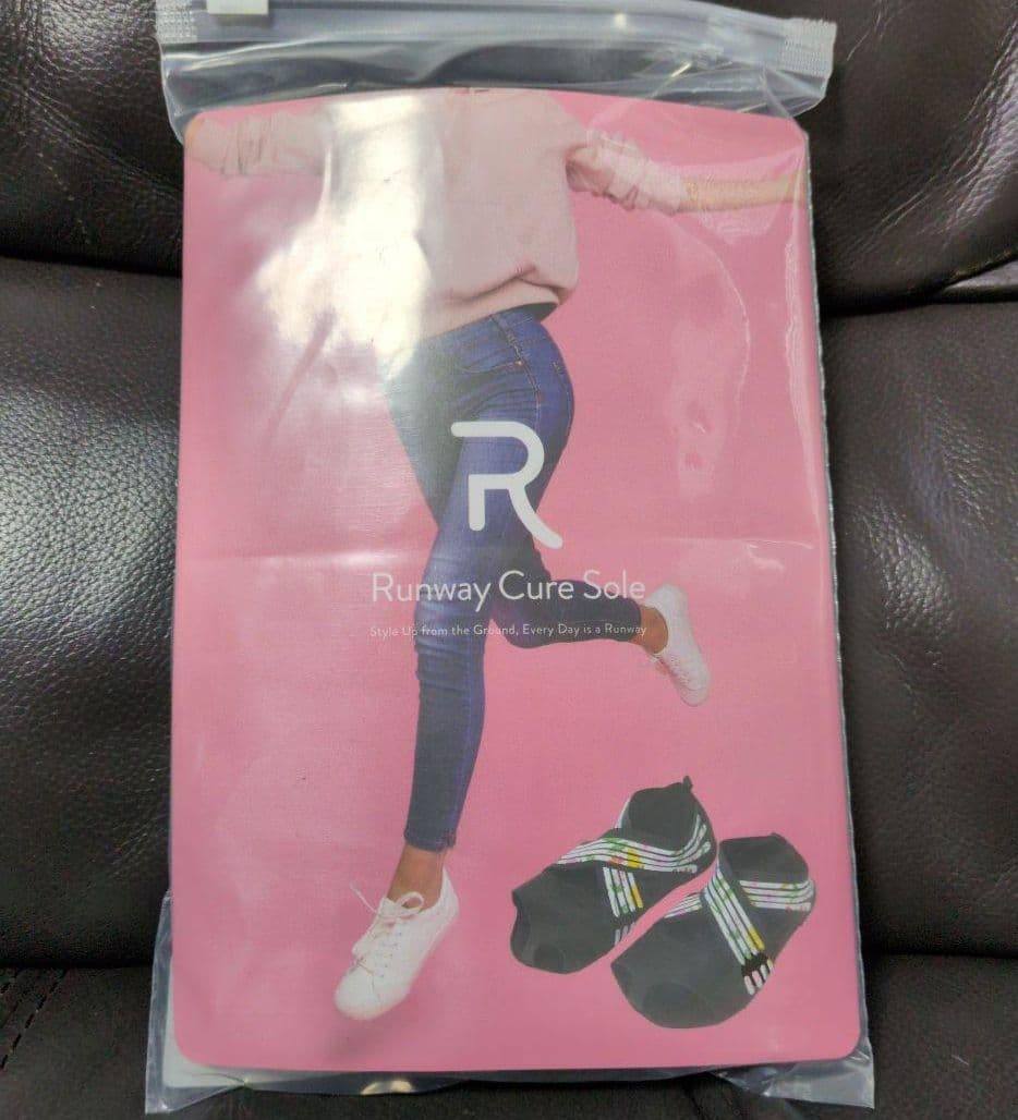 公式】Runway Cure Sole 着圧ソックス Mサイズ - メルカリ