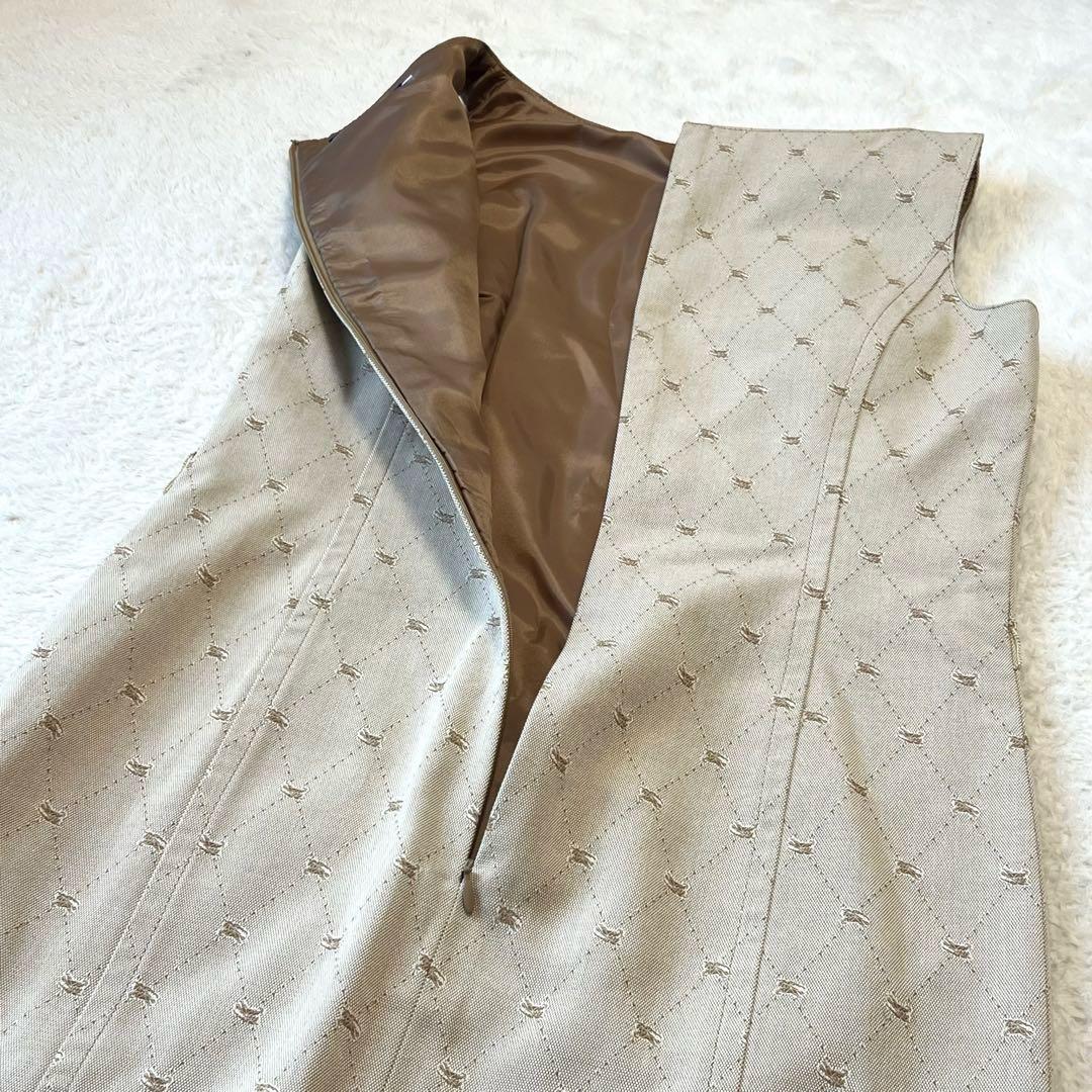 未使用級✨バーバリーブルーレーベル スカジャン 総柄 ホースロゴ刺繍