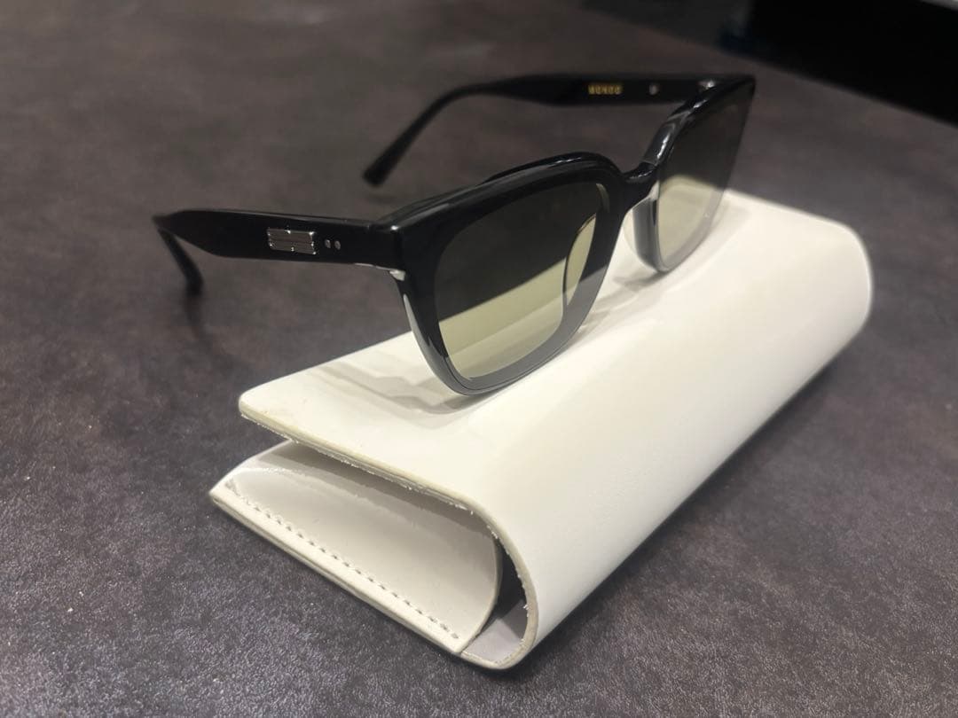 ジェントルモンスター Gentle Monster MONDO モンド - 小物卸売り