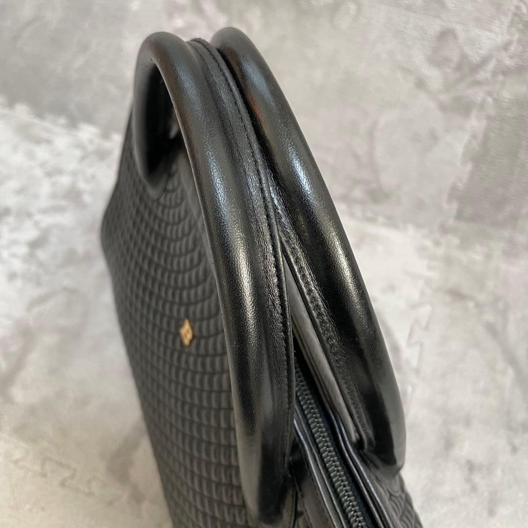 極美品】BALLY バリー ハンドバッグ キルティング タッセル ロゴ金具