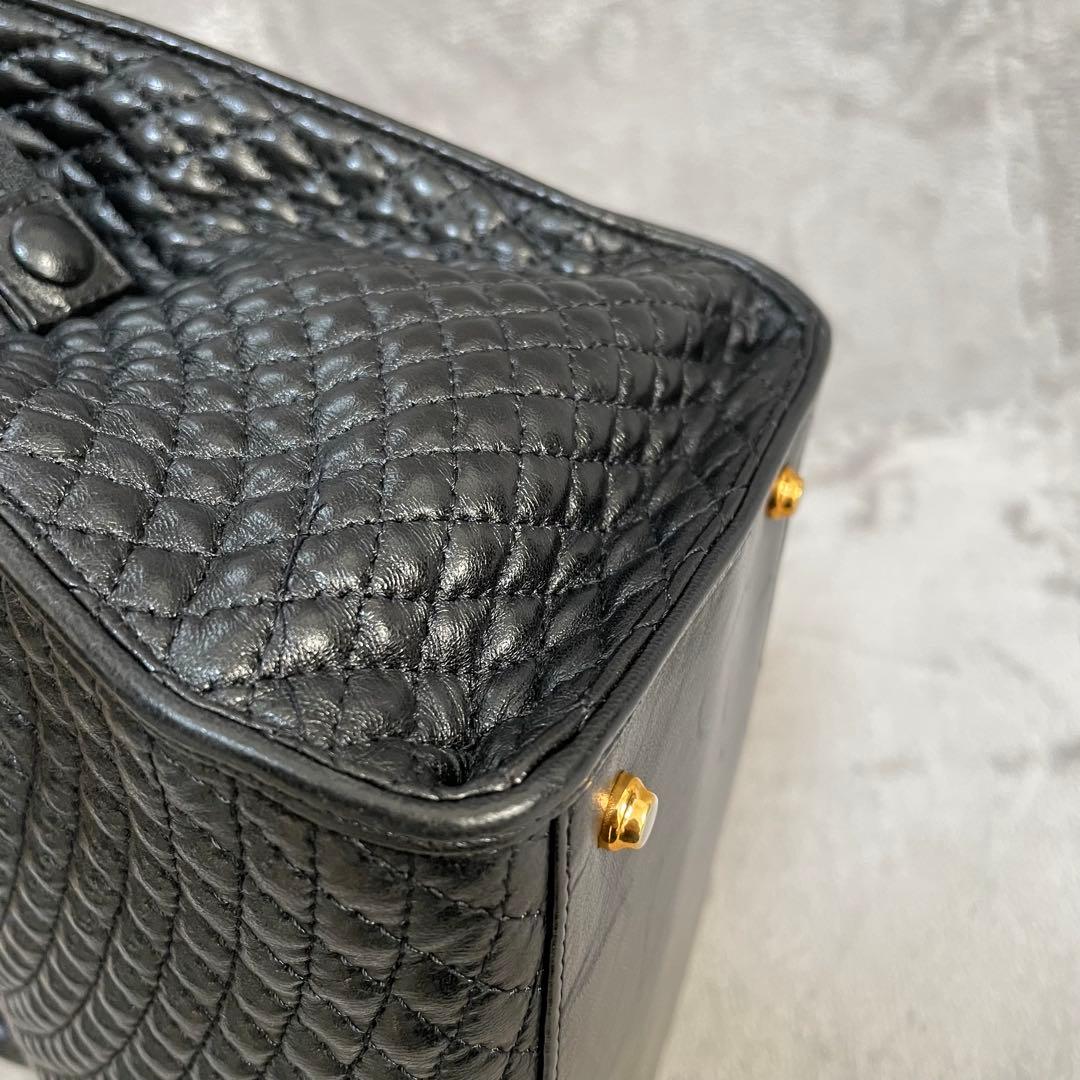 極美品】BALLY バリー ハンドバッグ キルティング タッセル ロゴ金具