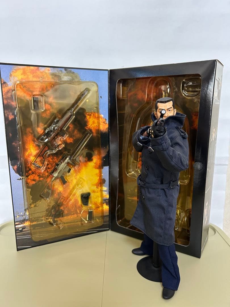 渡 哲也【西部警察】大門圭介1/6リアルアクションフィギュア - メルカリ