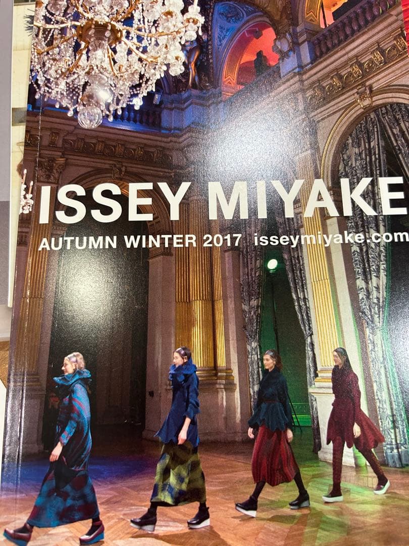 ⭐️本日限定価格2017AWパリコレポンチョ風コート極美品⭐️