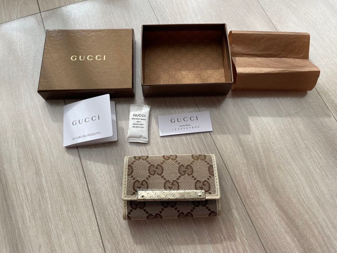 未使用箱付き】GUCCI キーケース キーリング GGライン